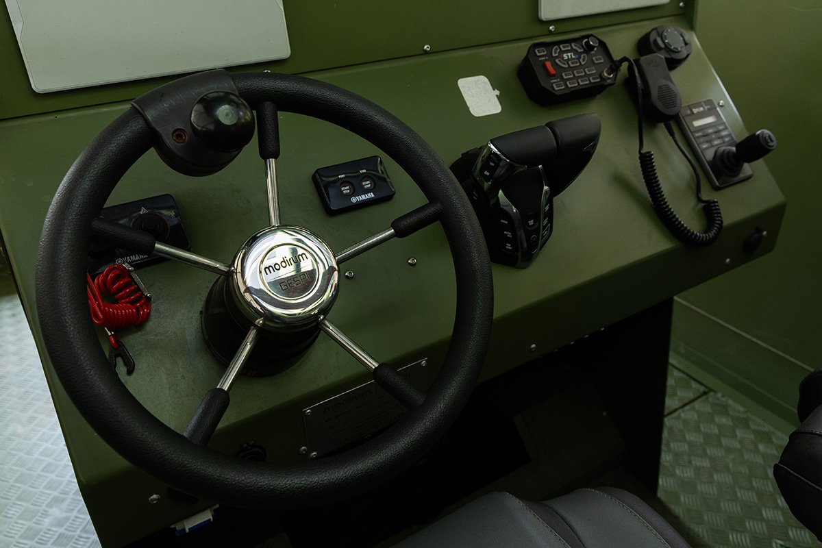 Military Armoured Boat Aruanã 29 FT - TT